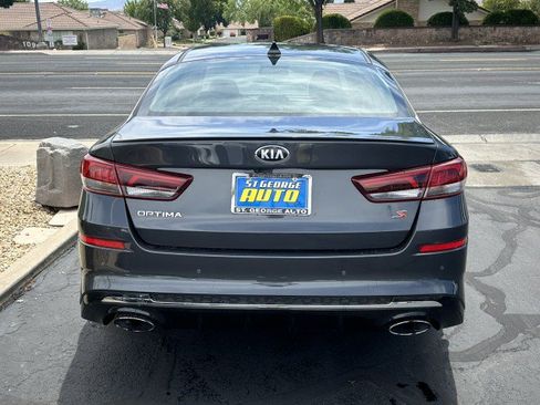 Used 2019 Kia Optima S FWD image 4