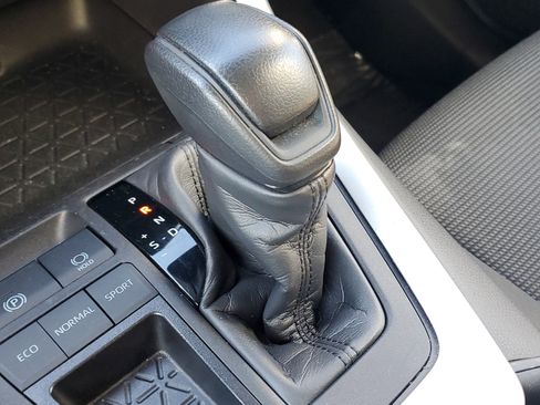 Used 2024 Toyota RAV4 LE image 21