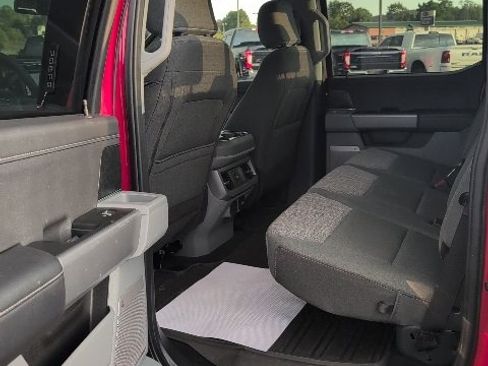 Used 2024 Ford F250 XLT w/ Black Appearance Package image 12