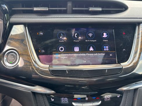 Used 2021 Cadillac XT6 Premium Luxury FWD image 12