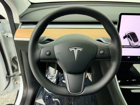 Used 2020 Tesla Model Y Long Range AWD/4WD image 13