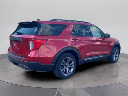 Used 2023 Ford Explorer XLT w/ Equipment Group 202A AWD/4WD image 6