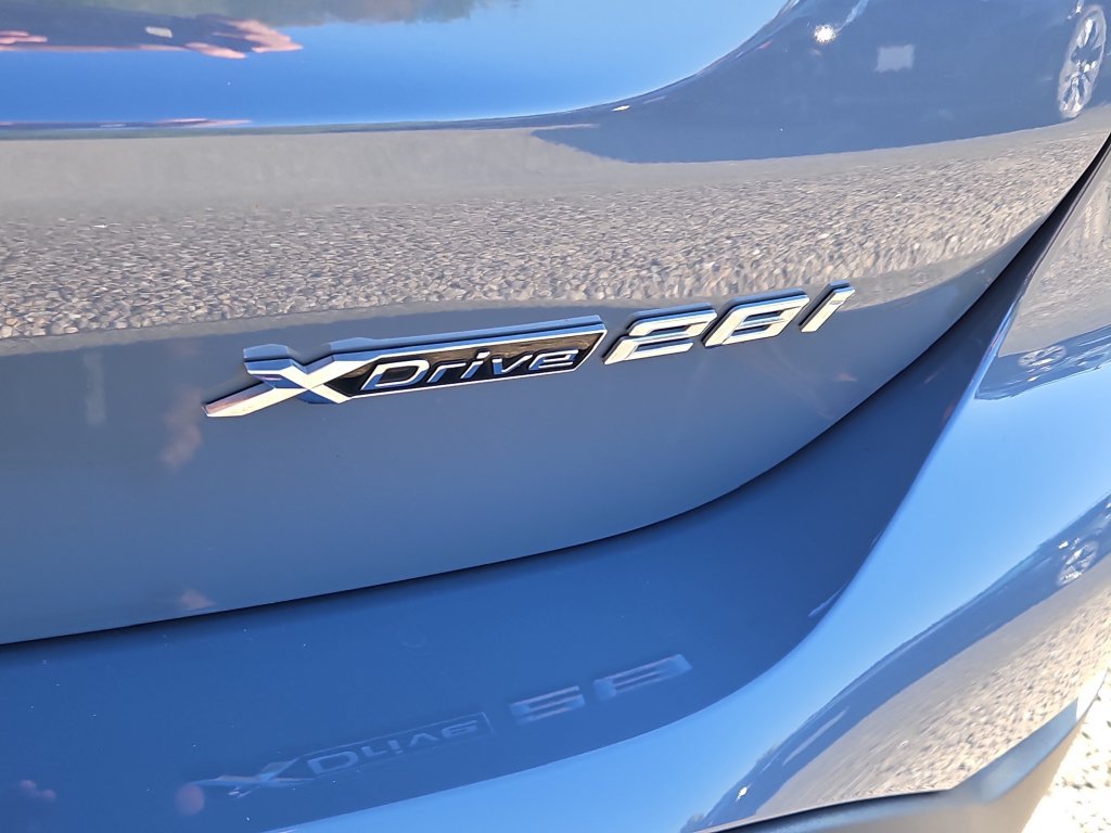 Used 2022 BMW X1 xDrive28i AWD/4WD image 12