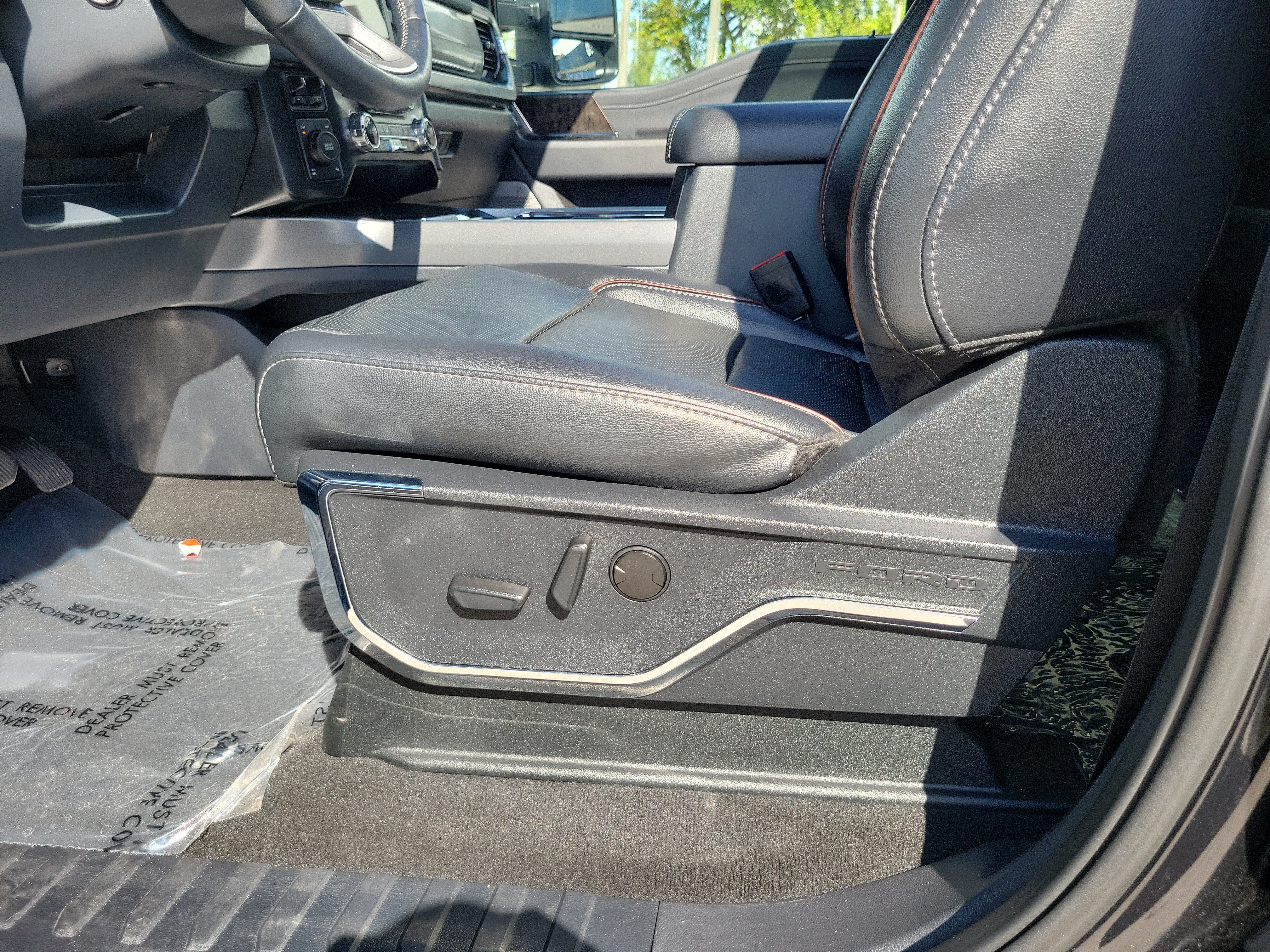 Used 2024 Ford F250 Lariat w/ Lariat Ultimate Package AWD/4WD image 14