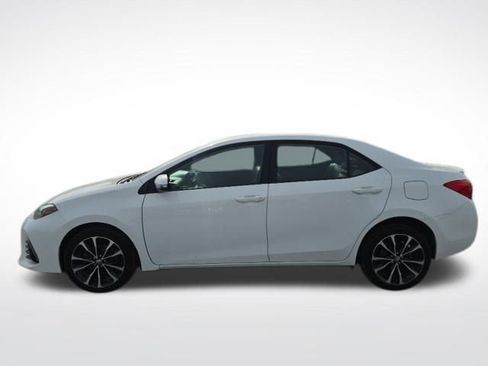 Used 2018 Toyota Corolla SE image 8