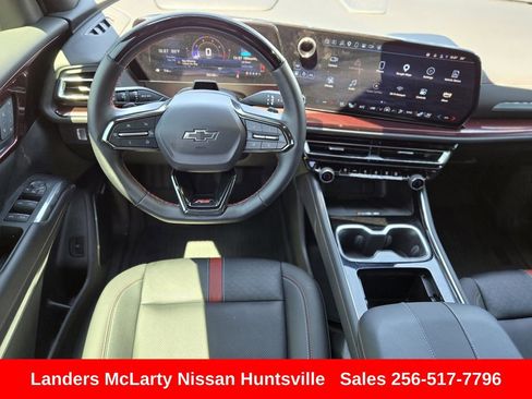 Used 2024 Chevrolet Traverse RS w/ LPO, Floor Liner Package FWD image 15