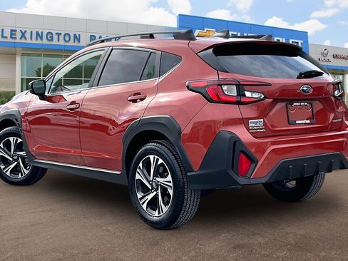 Used 2024 Subaru Crosstrek 2.0i Premium w/ Crosstrek Mirror Package image 2
