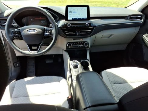 Used 2023 Ford Escape Active AWD/4WD image 12