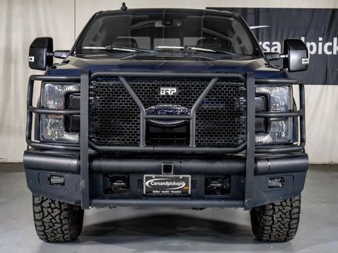 Used 2019 Ford F250 Lariat w/ Lariat Ultimate Package AWD/4WD image 3