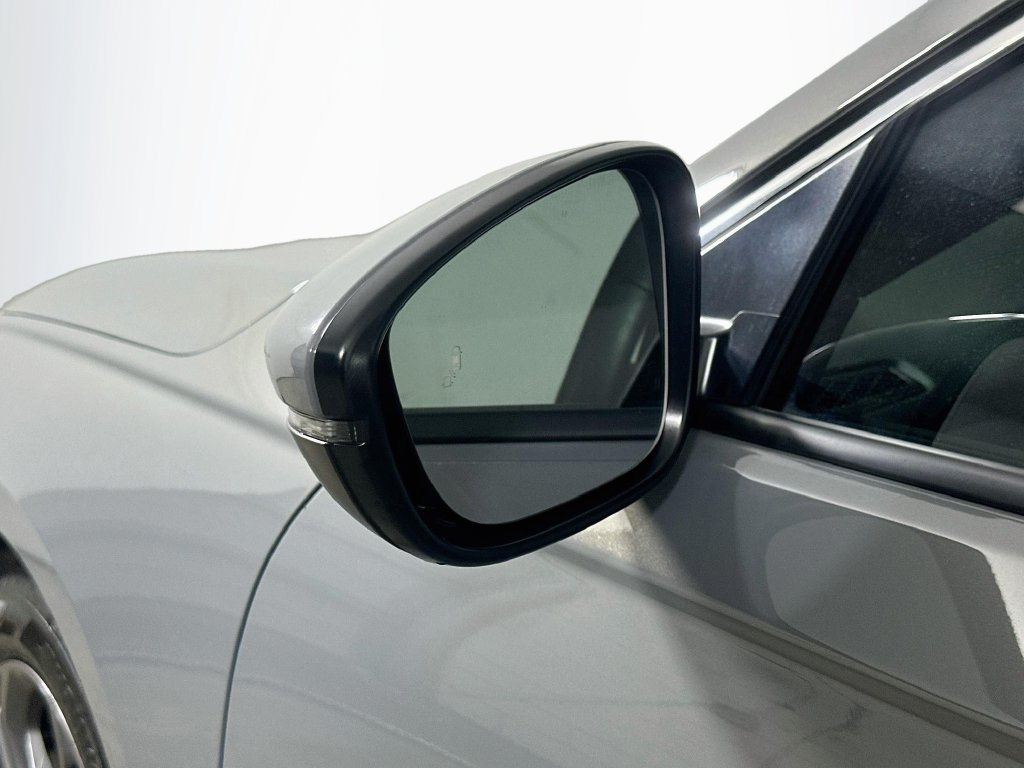 Used 2024 Honda Accord EX-L image 36