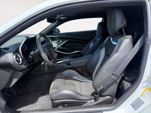 Used 2019 Chevrolet Camaro SS RWD image 10