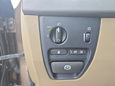 Used 2013 Volvo XC90 3.2 image 21