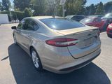 Used 2018 Ford Fusion SE w/ Fusion SE Technology Package image 4