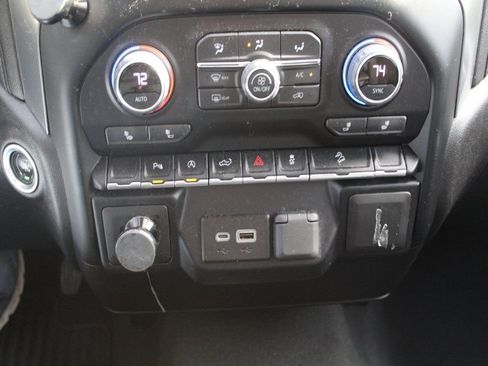 Used 2022 Chevrolet Silverado 1500 RST w/ Safety Package image 17