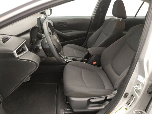 Used 2022 Toyota Corolla LE image 17