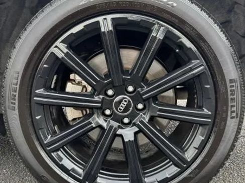 Used 2018 Audi Q7 3.0T Prestige w/ Prestige Package AWD/4WD image 14