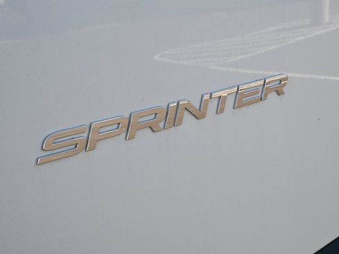 Used 2025 Mercedes-Benz Sprinter 2500 image 27