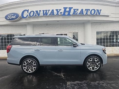 New 2026 Ford Expedition Platinum AWD/4WD image 1