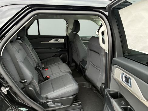 New 2026 Ford Explorer Active AWD/4WD image 12