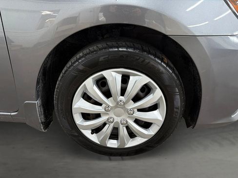 Used 2019 Nissan Sentra S image 17