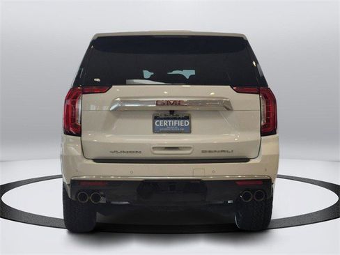 Certified 2023 GMC Yukon XL Denali image 4