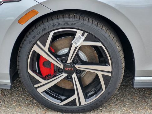 New 2026 Volkswagen GTI SE image 8