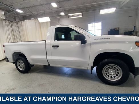 Used 2022 Chevrolet Silverado 1500 W/T w/ WT Value Package AWD/4WD image 2