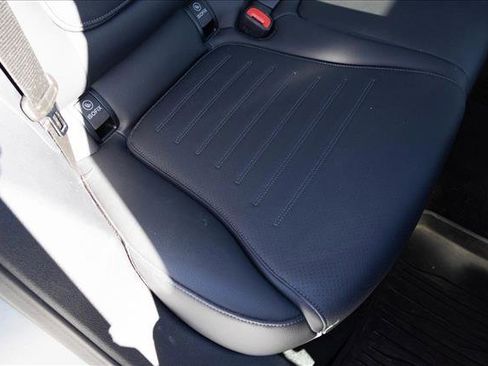 Certified 2026 Mercedes-Benz GLC 300 4MATIC image 30