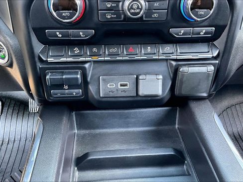 Used 2020 Chevrolet Silverado 1500 RST AWD/4WD image 16