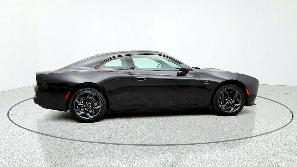 Used 2025 Dodge Charger Daytona R/T w/ Quick Order Package 25M R/T AWD/4WD image 4