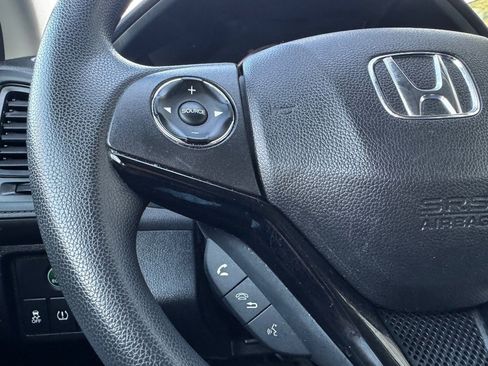 Used 2019 Honda HR-V LX image 23