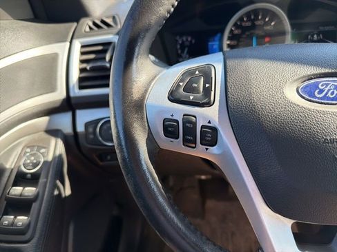 Used 2015 Ford Explorer XLT w/ Equipment Group 202A image 17