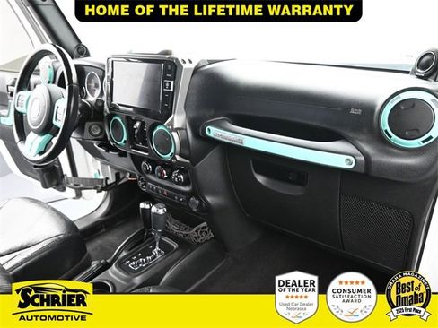 Used 2013 Jeep Wrangler Unlimited Rubicon image 38
