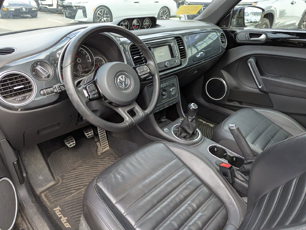 Used 2013 Volkswagen Beetle 2.0T FWD image 3