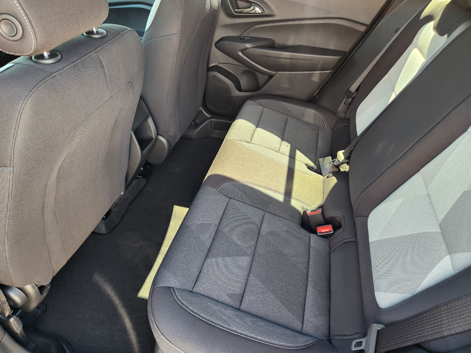 New 2026 Chevrolet Trax LS w/ LS Convenience Package FWD image 24