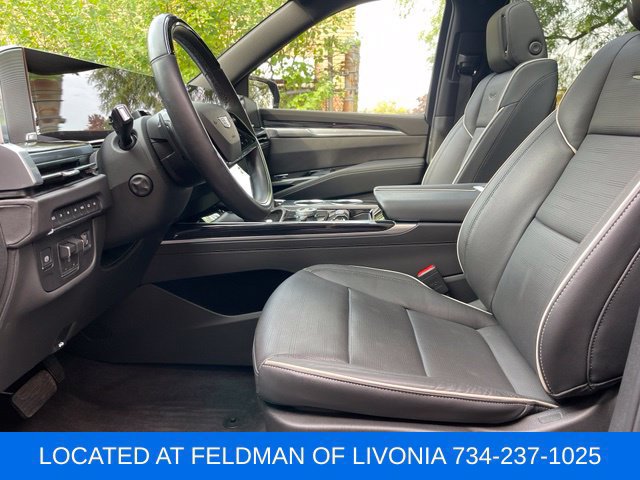 Certified 2026 Cadillac Escalade Sport w/ LPO, ONYX Package AWD/4WD image 20