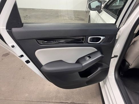 Used 2024 Honda Civic Touring image 18