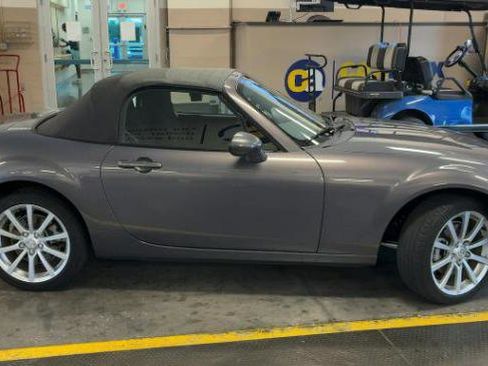 Used 2007 MAZDA MX-5 Miata Touring RWD image 8