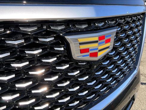 New 2026 Cadillac Escalade ESV Luxury image 35