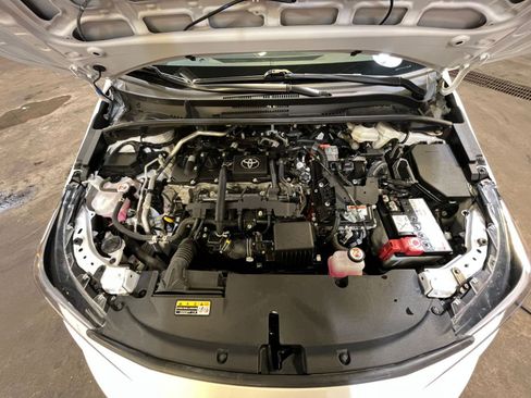 Used 2025 Toyota Corolla LE image 31