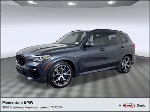 Used 2022 BMW X5 xDrive45e w/ M Sport Package AWD/4WD image 1