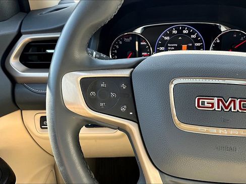Used 2023 GMC Acadia Denali image 23