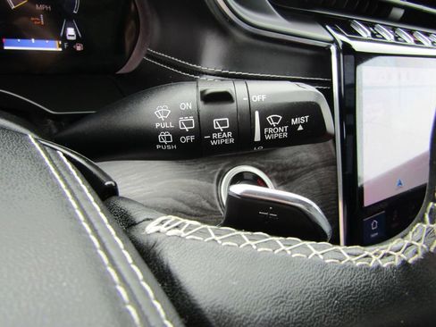 Used 2022 Jeep Grand Cherokee L Overland w/ Off Road Group image 22