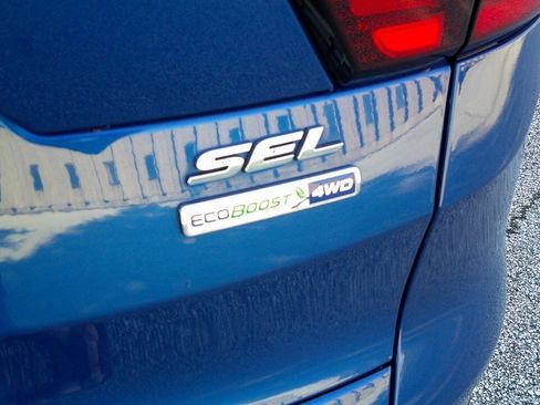 Used 2019 Ford Escape SEL AWD/4WD image 9