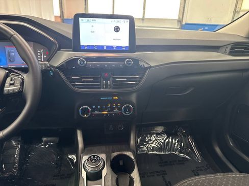Used 2024 Ford Escape Active AWD/4WD image 25