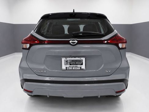 Certified 2023 Nissan Kicks SV FWD image 9
