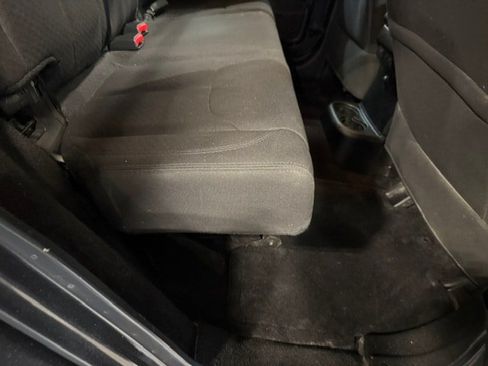 Used 2018 Jeep Wrangler Unlimited Sport AWD/4WD image 16
