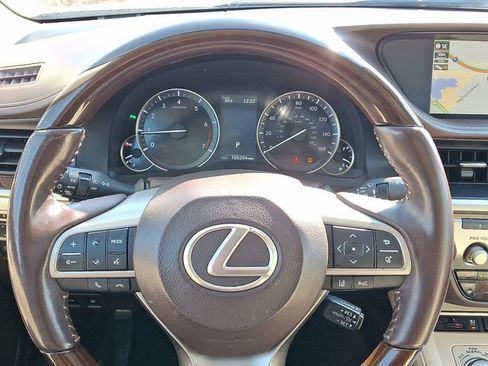 Used 2017 Lexus ES 350 ES 350 w/ Navigation System Package image 20