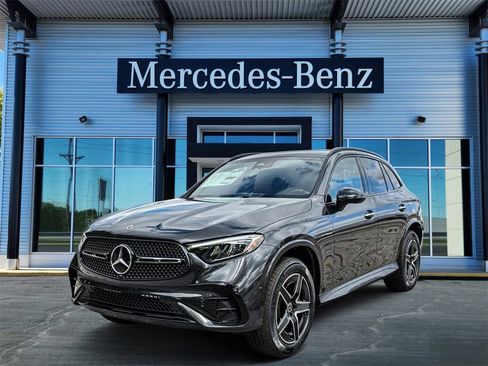 New 2026 Mercedes-Benz GLC 300 4MATIC image 3
