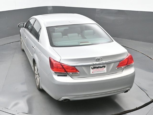 Used 2011 Toyota Avalon Limited FWD image 15